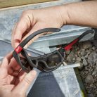 Milwaukee Prémium védőszemüveg tömítéssel sötétített (4932471886)